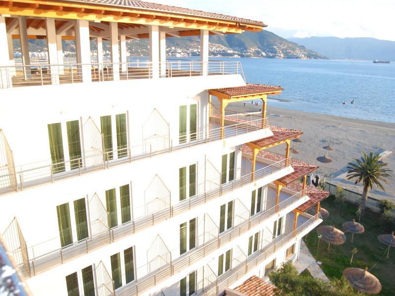 Europa Grand Resort Vlorë Exterior foto